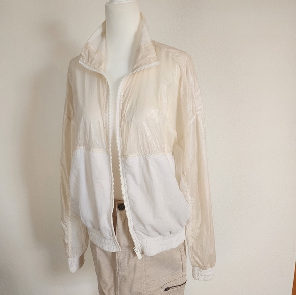 ALALA lightweight jacket windbreaker running jacket luxury like Lululemon - Picture 1 of 15